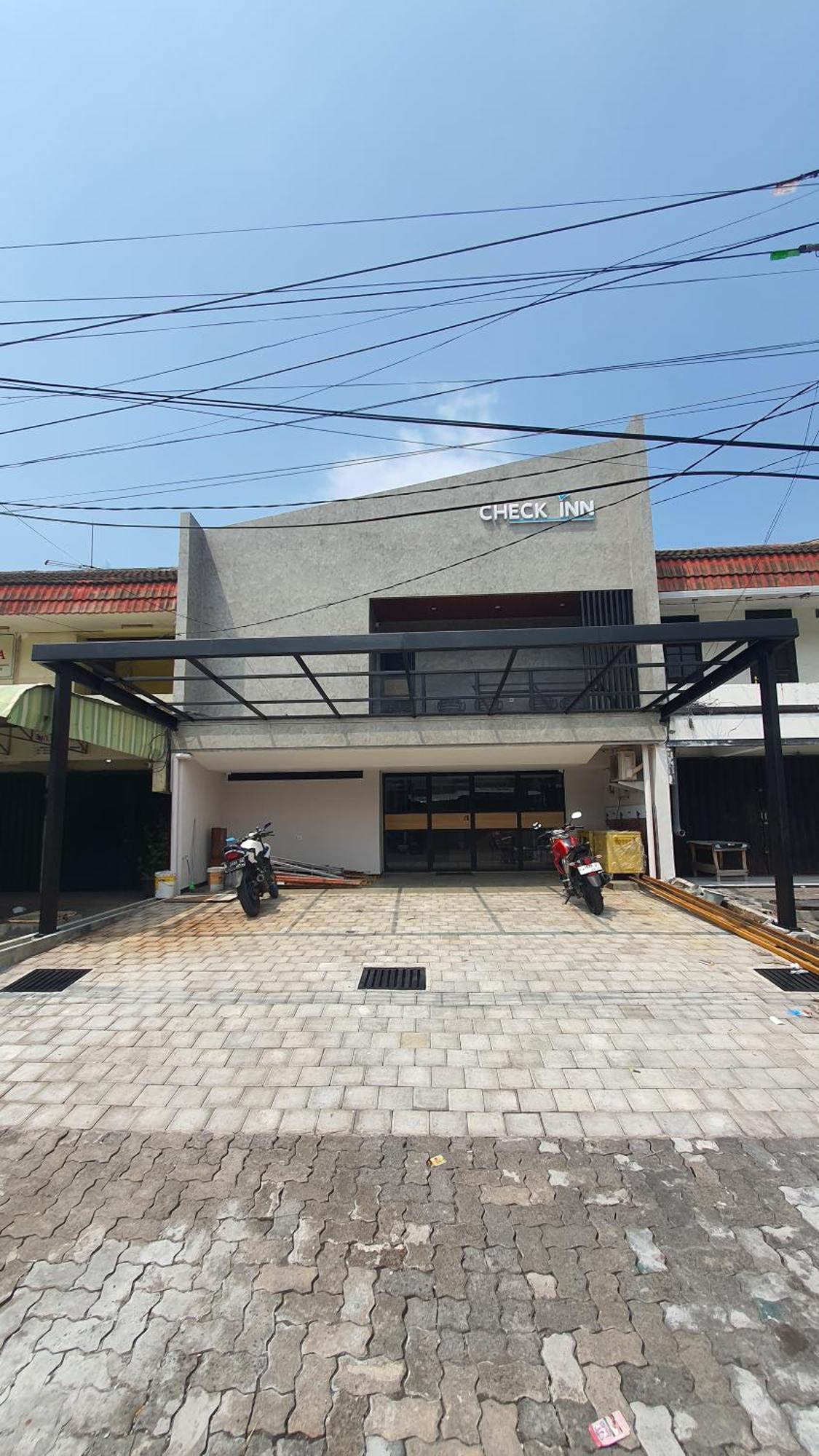 Check Inn Permata Hijau Semarang Exterior photo